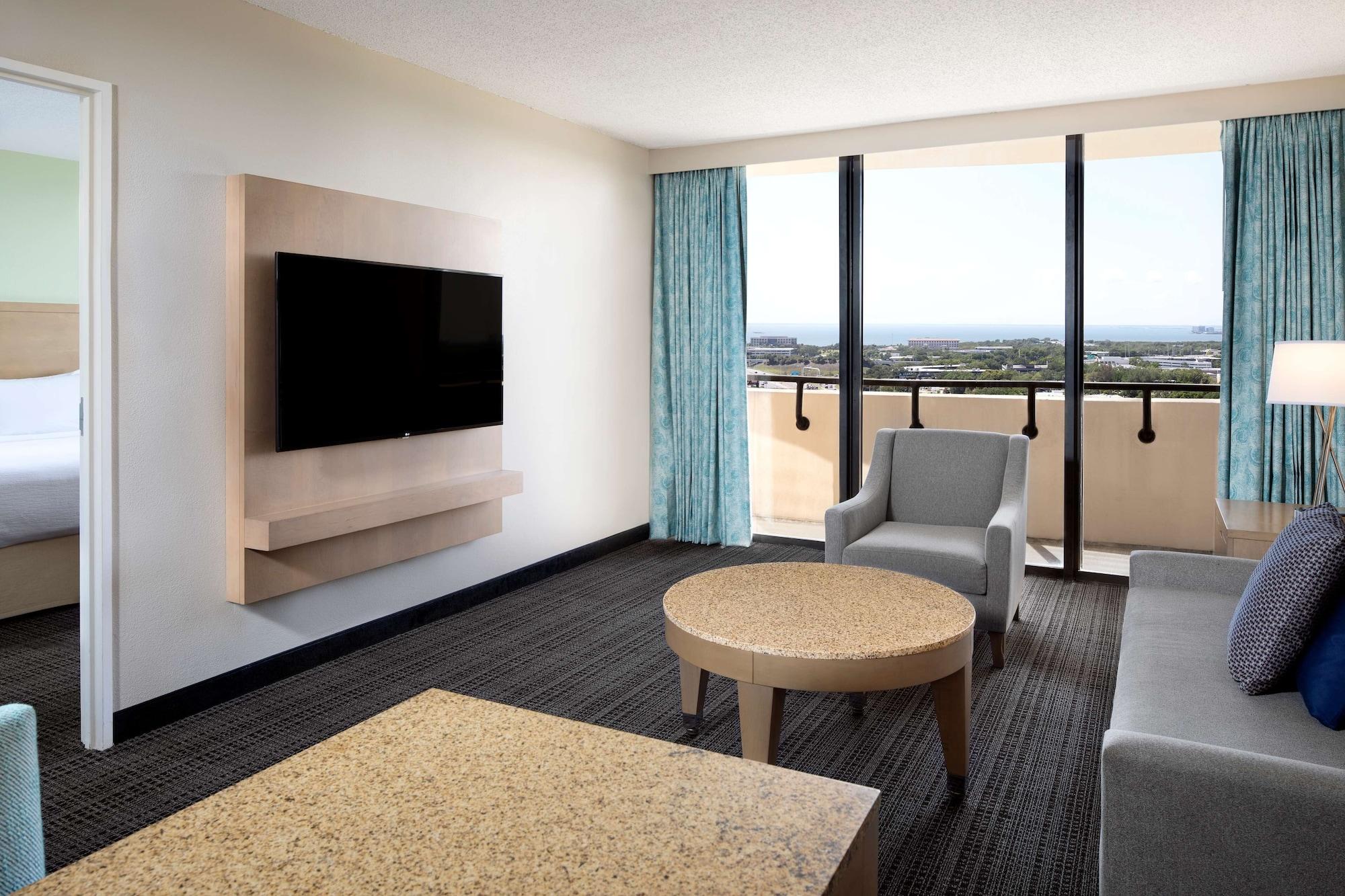 Embassy Suites By Hilton Tampa Airport Westshore Exterior photo