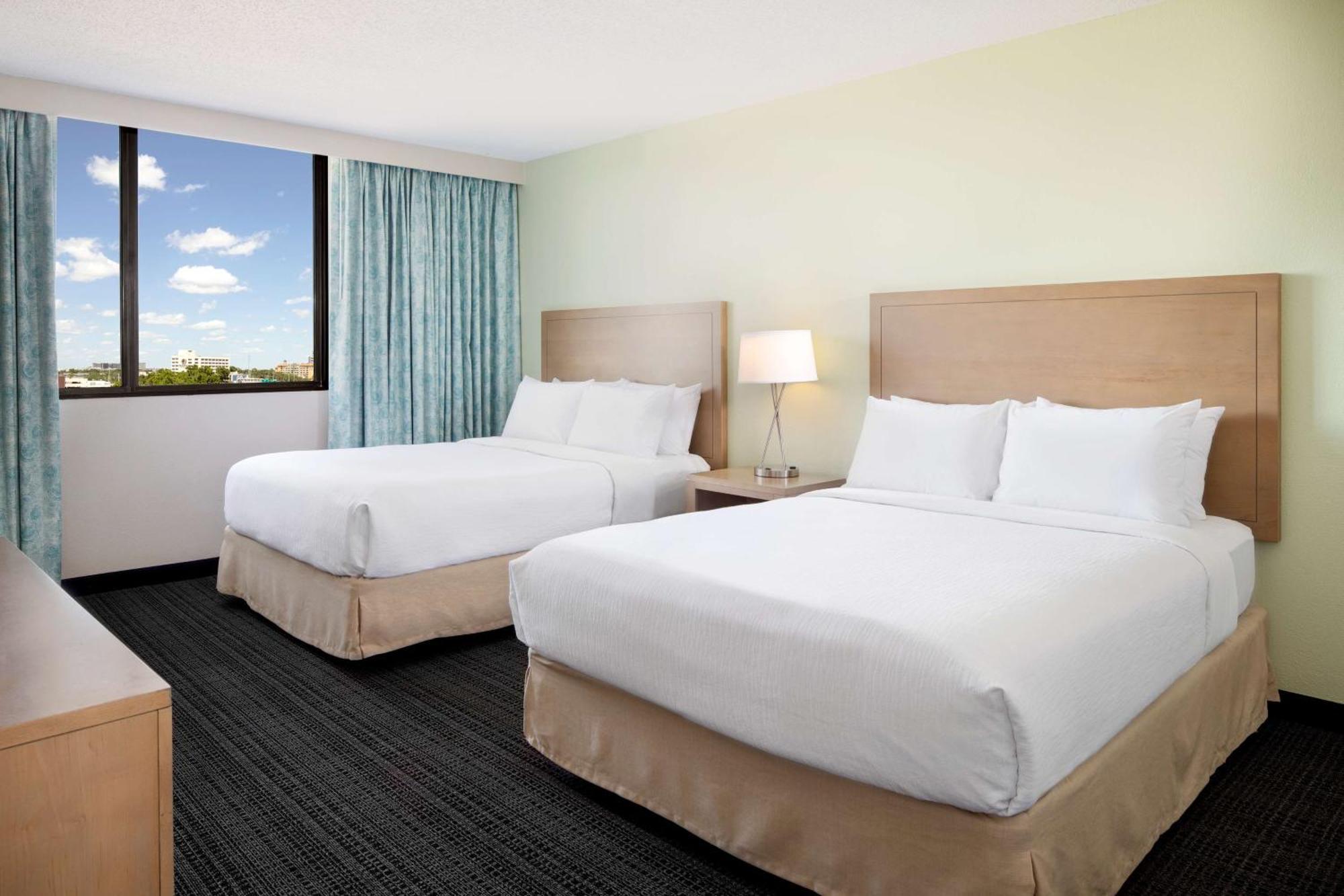 Embassy Suites By Hilton Tampa Airport Westshore Exterior photo