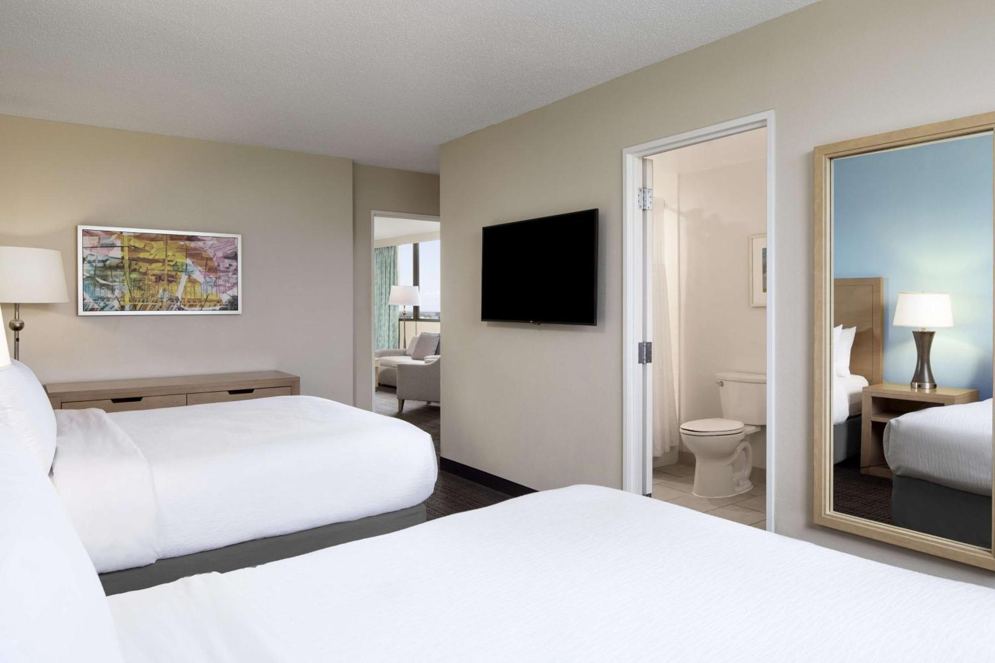 Embassy Suites By Hilton Tampa Airport Westshore Exterior photo