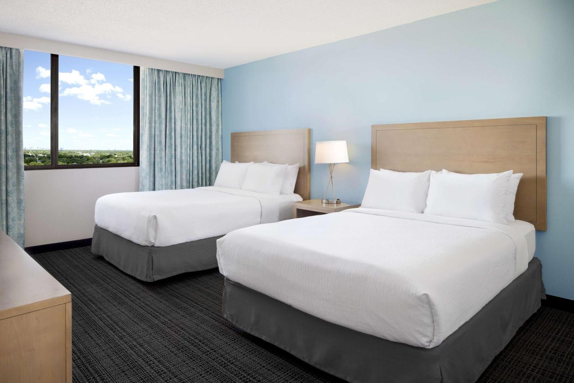 Embassy Suites By Hilton Tampa Airport Westshore Exterior photo